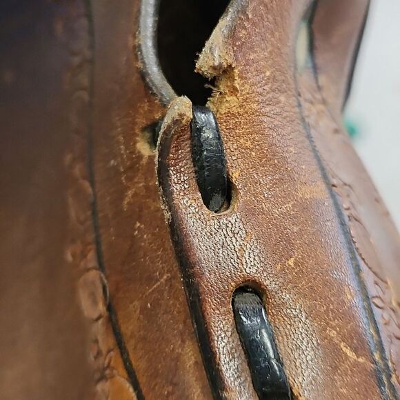 Vintage leather hand tooled shoulder bag 70s - Picture 13 of 13